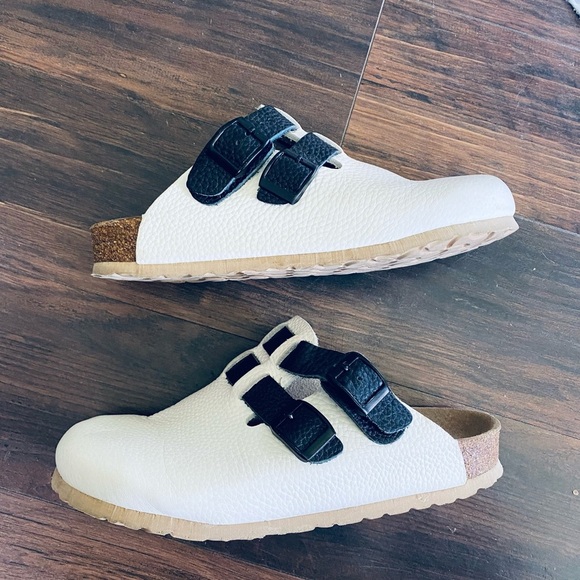 Genuine Leather Clogs - Picture 3 of 6